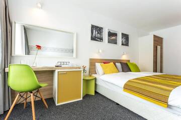 Фото номера Двухместный номер с 1 кроватью и балконом Отель Hotel Compliment г. Трявна 11