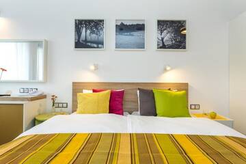 Фото номера Двухместный номер с 1 кроватью и балконом Отель Hotel Compliment г. Трявна 12
