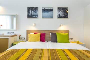 Фото номера Двухместный номер с 1 кроватью и балконом Отель Hotel Compliment г. Трявна 5