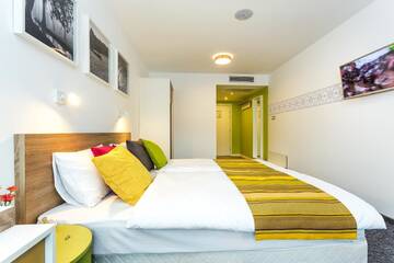Фото номера Двухместный номер с 1 кроватью и балконом Отель Hotel Compliment г. Трявна 6