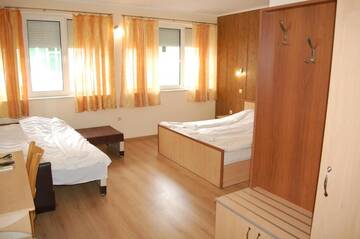 Фото номера Большой двухместный номер с 1 кроватью Отель Hotel Vitosha г. Трявна 13