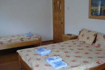 Фото номера Дом с 4 спальнями Дома для отпуска Vacation Home Yoanna г. Трявна 33