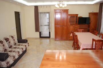 Фото номера Семейный номер-студио Гостевой дом Mutafova House г. Трявна 4