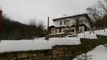 Фото номера Дом с 4 спальнями Дома для отпуска Къща за гости Ножери г. Трявна 55