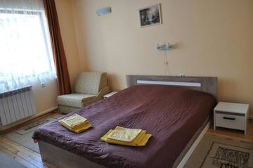 Фото номера Double Room with Balcony or Loggia Отель Family Hotel Biju г. Трявна 10