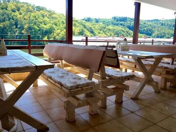 Фото номера Апартаменты с 2 спальнями Отель Tryavna Lake Hotel &amp; SPA г. Трявна 3
