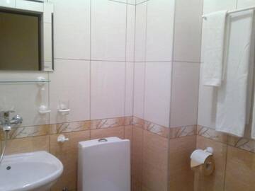 Фото номера Апартаменты с 2 спальнями Отель Tryavna Lake Hotel &amp; SPA г. Трявна 2