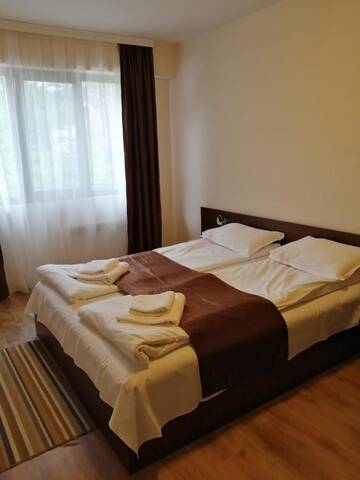 Фото номера Апартаменты с 2 спальнями и видом на озеро Отель Tryavna Lake Hotel &amp; SPA г. Трявна 13