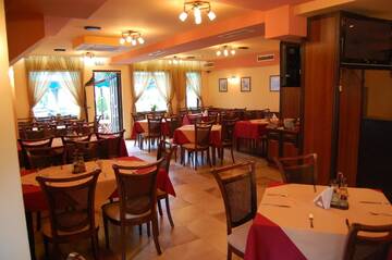 Фотографии Отель Family Hotel Familia г. Трявна (Болгария) №3 Фото Отель Family Hotel Familia г. Трявна 3