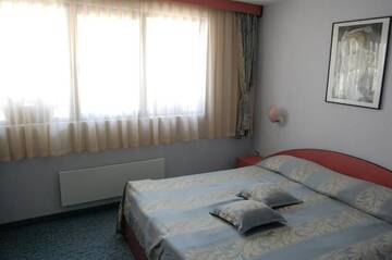 Фото номера Люкс с 1 спальней Отель Family Hotel Familia г. Трявна 7